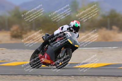 media/Sep-10-2022-SoCal Trackdays (Sat) [[a5bf35bb4a]]/Turn 6 (1140am)/